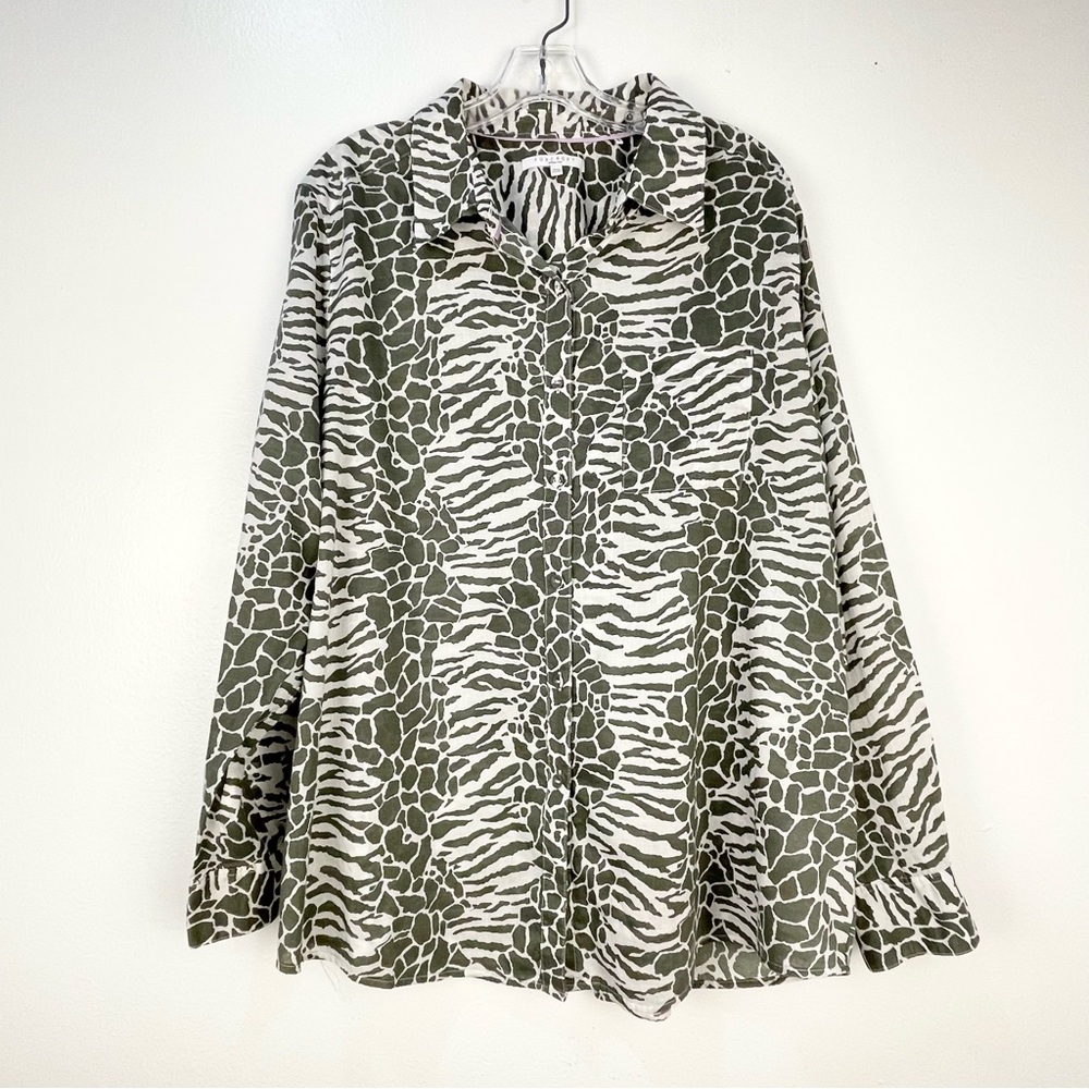 Foxcroft Wrinkle Free Women’s Button Down Shirt Plus Size 18W EUC